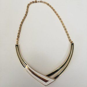 White & Black Statement Necklace (short)